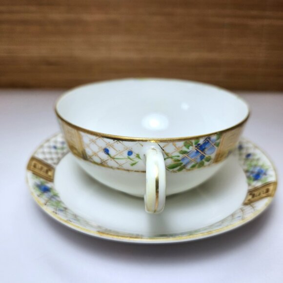 Nippon Teacup and Saucer Set Vintage Hand Painted Blue Flowers Gold Trim - Picture 9 of 11